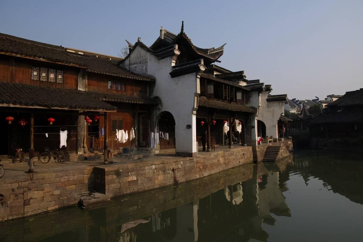时报图说丨全国31省份2023年GDP出炉,假如他们有朋友圈,会说些什么?