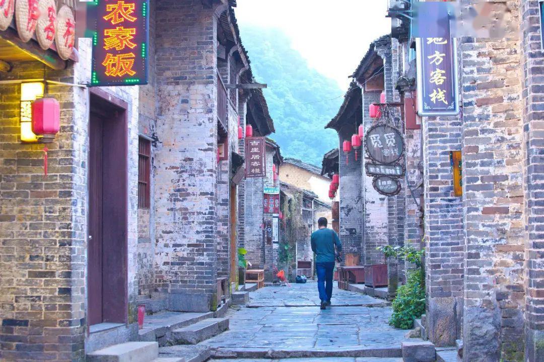 影帝那方面不行了？王一博被打压？王俊凯当众发火？